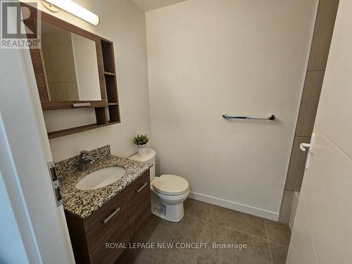 818 - 280 Lester Street, Waterloo, ON - Indoor Photo Showing Bathroom