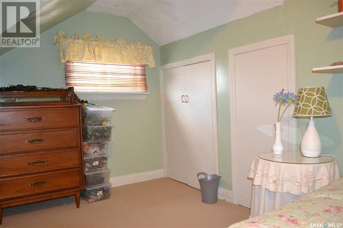 211 6Th Avenue, Kindersley, SK - Indoor Photo Showing Bedroom