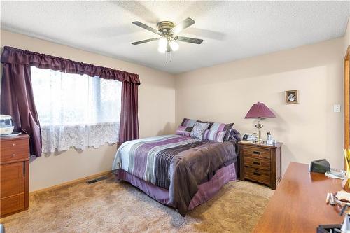 865 London Street, Winnipeg, MB - Indoor Photo Showing Bedroom