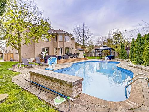2778 Termini Terr, Mississauga, ON - Outdoor With In Ground Pool With Backyard