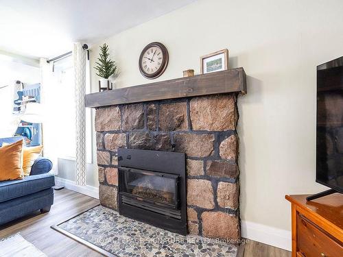 111 Hazel St, Kawartha Lakes, ON - Indoor Photo Showing Living Room With Fireplace