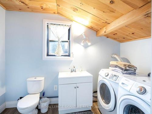 111 Hazel St, Kawartha Lakes, ON - Indoor Photo Showing Laundry Room