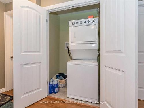 654 St David St N, Centre Wellington, ON - Indoor Photo Showing Laundry Room