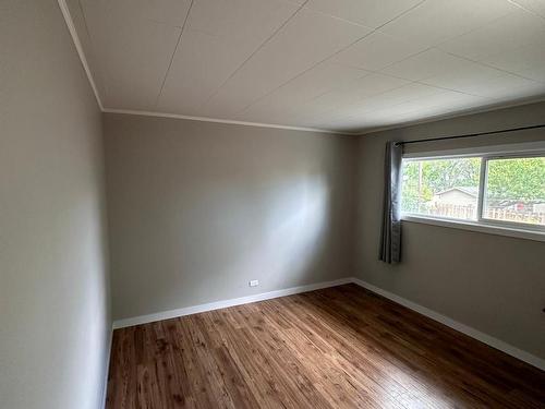 372/374 Mcgowan Ave, Kamloops, BC - Indoor Photo Showing Other Room