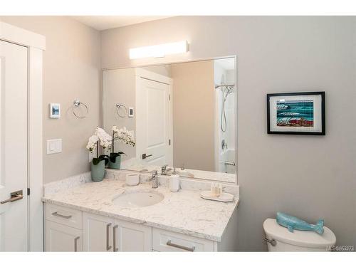 3612 Honeycrisp Ave, Langford, BC - Indoor Photo Showing Bathroom