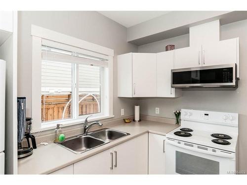 3612 Honeycrisp Ave, Langford, BC - Indoor Photo Showing Kitchen With Double Sink