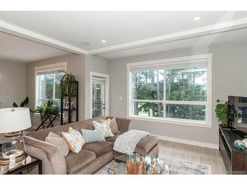 3612 Honeycrisp Ave, Langford, BC - Indoor Photo Showing Living Room
