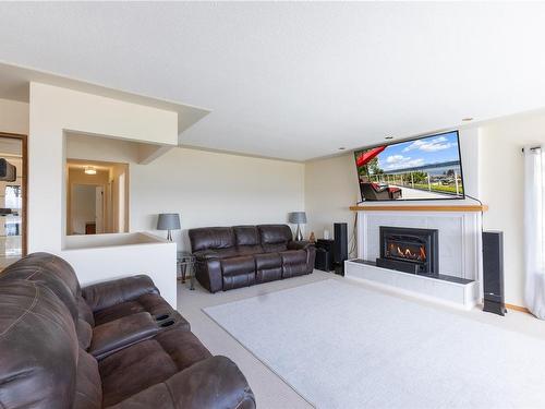 227 Alder St South, Campbell River, BC - Indoor Photo Showing Living Room With Fireplace