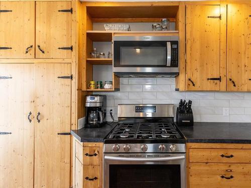 227 Alder St South, Campbell River, BC - Indoor Photo Showing Kitchen