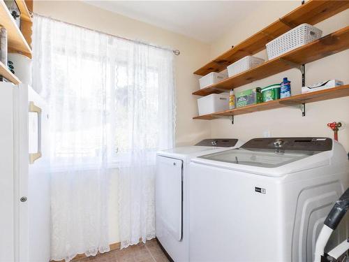 227 Alder St South, Campbell River, BC - Indoor Photo Showing Laundry Room