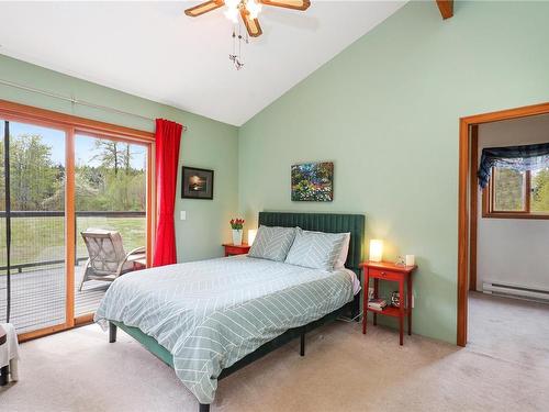 3494 Macaulay Rd, Black Creek, BC - Indoor Photo Showing Bedroom