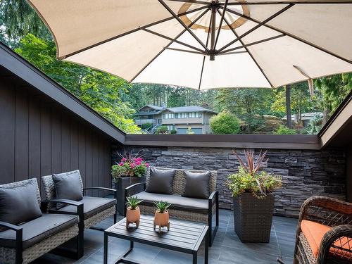 1007 Kentwood Pl, Saanich, BC - Outdoor With Deck Patio Veranda With Exterior