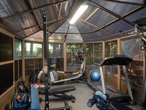 1007 Kentwood Pl, Saanich, BC - Indoor Photo Showing Gym Room