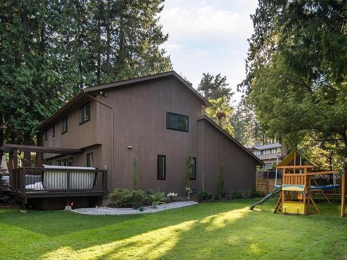 1007 Kentwood Pl, Saanich, BC - Outdoor With Deck Patio Veranda With Exterior