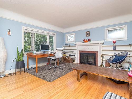 971 Wilmer St, Victoria, BC - Indoor Photo Showing Other Room With Fireplace