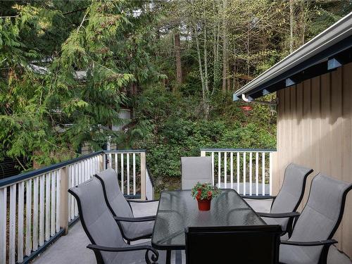 5018 Lochside Dr, Saanich, BC - Outdoor With Deck Patio Veranda With Exterior