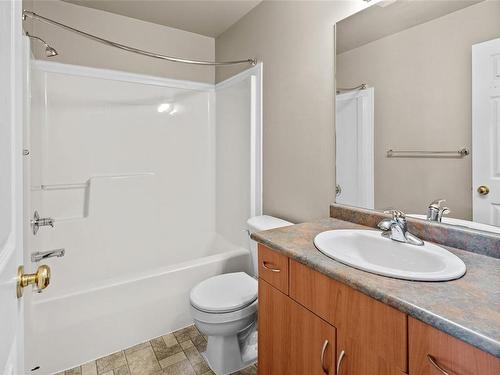 302-893 Hockley Ave, Langford, BC - Indoor Photo Showing Bathroom