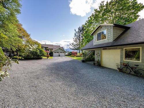 2327 Comox Ave, Comox, BC - Outdoor