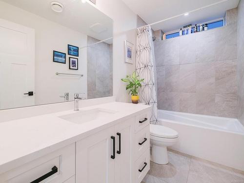 3020 Catalina Way, Chemainus, BC - Indoor Photo Showing Bathroom
