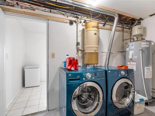 9227 Invermuir Rd, Sooke, BC - Indoor Photo Showing Laundry Room