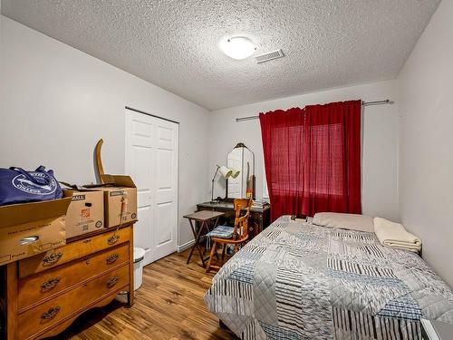 2188 Noel Ave, Comox, BC - Indoor Photo Showing Bedroom