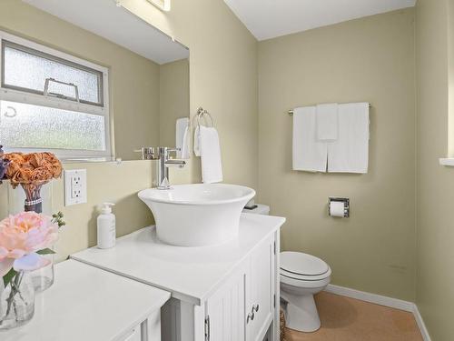 3356 Wellsmith Cres, Colwood, BC - Indoor Photo Showing Bathroom