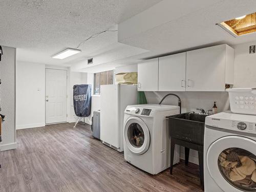 3356 Wellsmith Cres, Colwood, BC - Indoor Photo Showing Laundry Room