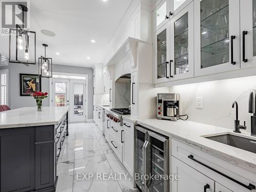 120 Josephine Road, Vaughan, ON - Indoor Photo Showing Kitchen With Upgraded Kitchen