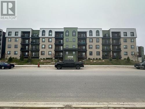 411 - 6 Spicy Way, Barrie, ON - Outdoor With Facade