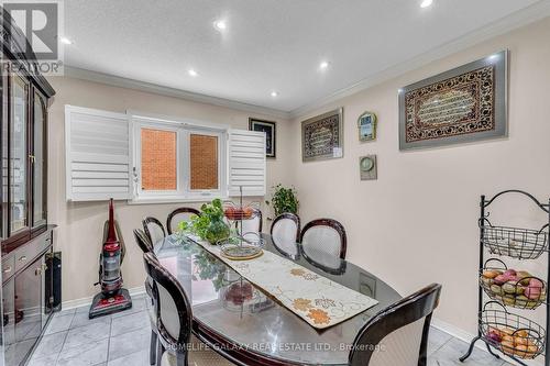 14 Large Court, Brampton, ON - Indoor Photo Showing Dining Room