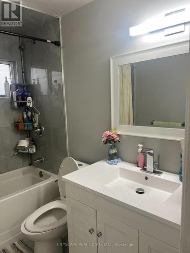 83 Darras Court E, Brampton, ON - Indoor Photo Showing Bathroom
