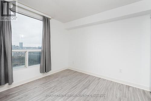1704 - 5 Concorde Place, Toronto, ON - Indoor Photo Showing Other Room