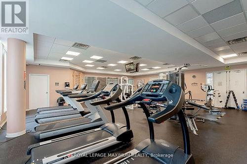 1704 - 5 Concorde Place, Toronto, ON - Indoor Photo Showing Gym Room