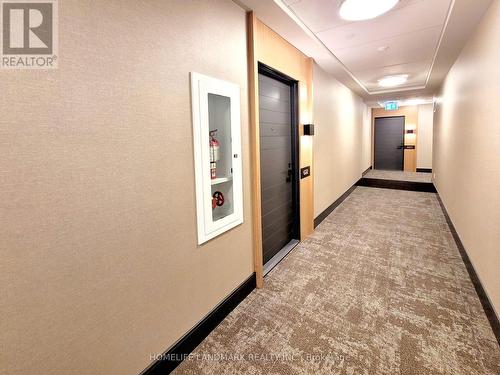 622 - 25 Adra Grado Way, Toronto, ON - Indoor Photo Showing Other Room