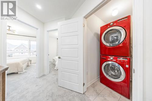 3364 Thunderbird Promenade, Pickering, ON - Indoor Photo Showing Laundry Room