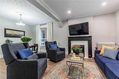 463 Charlton Avenue, Hamilton, ON - Indoor Photo Showing Living Room With Fireplace