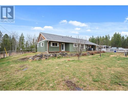 6594 Foothills Road, 100 Mile House, BC - Outdoor