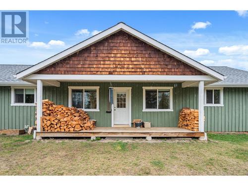 6594 Foothills Road, 100 Mile House, BC - Outdoor With Deck Patio Veranda