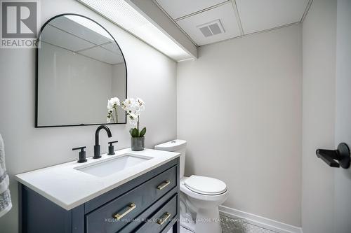 1835 Bonnymede Drive, Mississauga, ON - Indoor Photo Showing Bathroom