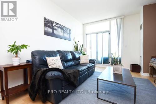 1004 - 1359 Rathburn Road, Mississauga (Rathwood), ON - Indoor Photo Showing Living Room