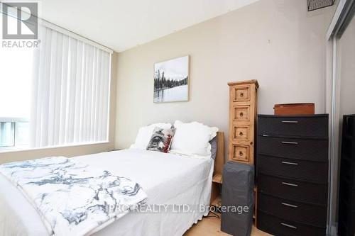 1004 - 1359 Rathburn Road, Mississauga (Rathwood), ON - Indoor Photo Showing Bedroom