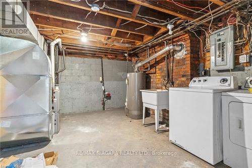 161 Lake Street, St. Catharines, ON - Indoor Photo Showing Laundry Room