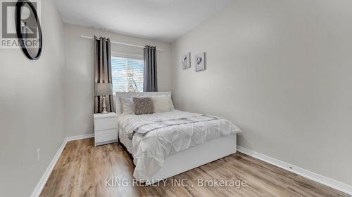 29 Sorrento Street, Kitchener, ON - Indoor Photo Showing Bedroom