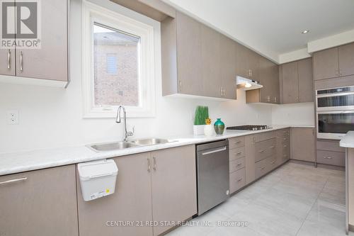 92 Elstone Place, Hamilton, ON - Indoor Photo Showing Kitchen With Double Sink