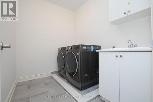 92 Elstone Place, Hamilton, ON - Indoor Photo Showing Laundry Room