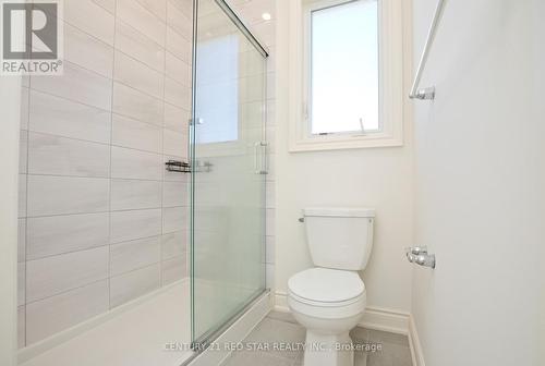 92 Elstone Place, Hamilton, ON - Indoor Photo Showing Bathroom