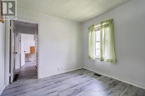 259 Mcnaughton Avenue E, Chatham-Kent, ON - Indoor Photo Showing Other Room
