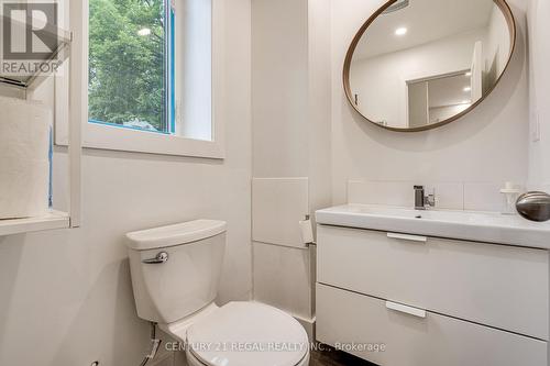Lane - 25 East 19Th Street, Hamilton, ON - Indoor Photo Showing Bathroom