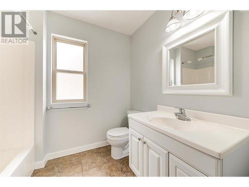 2524 Rhinestone Road, West Kelowna, BC - Indoor Photo Showing Bathroom