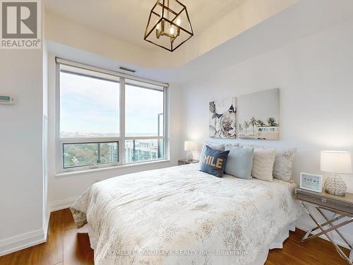2307 - 2 Anndale Drive, Toronto, ON - Indoor Photo Showing Bedroom
